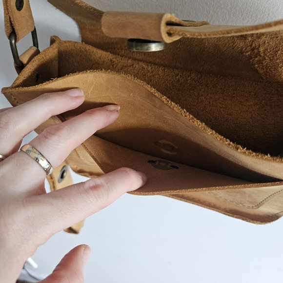 Handmade Tan Lather Crossbody Mini Bag - Picture 4 of 7